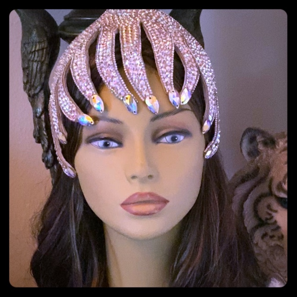 Swarovski Tiara custom made,ss 20 Ab (no tags)
